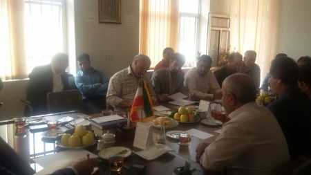 بازدید سید عباس دانایی فرماندار مرکز استان از خانه کارگر استان سمنان در هفته کارگر سال 95